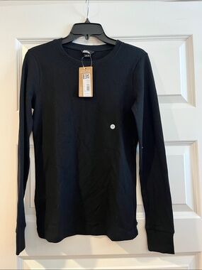 Eddie Bauer infinity thermal crew long sleeve black NEW NWT